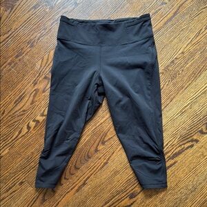 lululemon athletica Women’s Midnight Black Capri Leggings